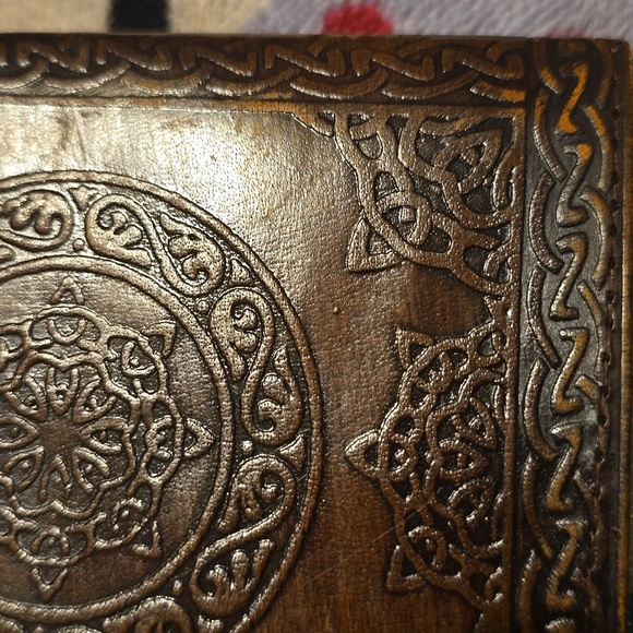 ♥️BUY 2 GET 1 FREE Earthbound Brown Embossed Clock Leather Journal - Picture 12 of 13